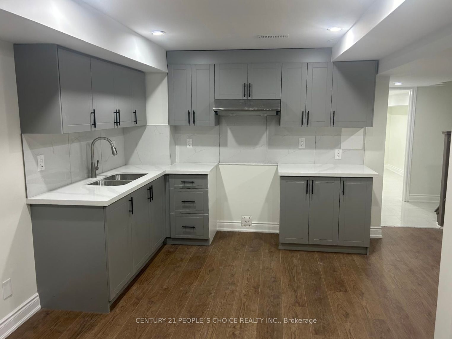 569 Willmott Crescent BSMT