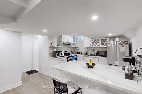 107 Bel Canto Crescent W Basement Richmond Hill ON L4E 4H4