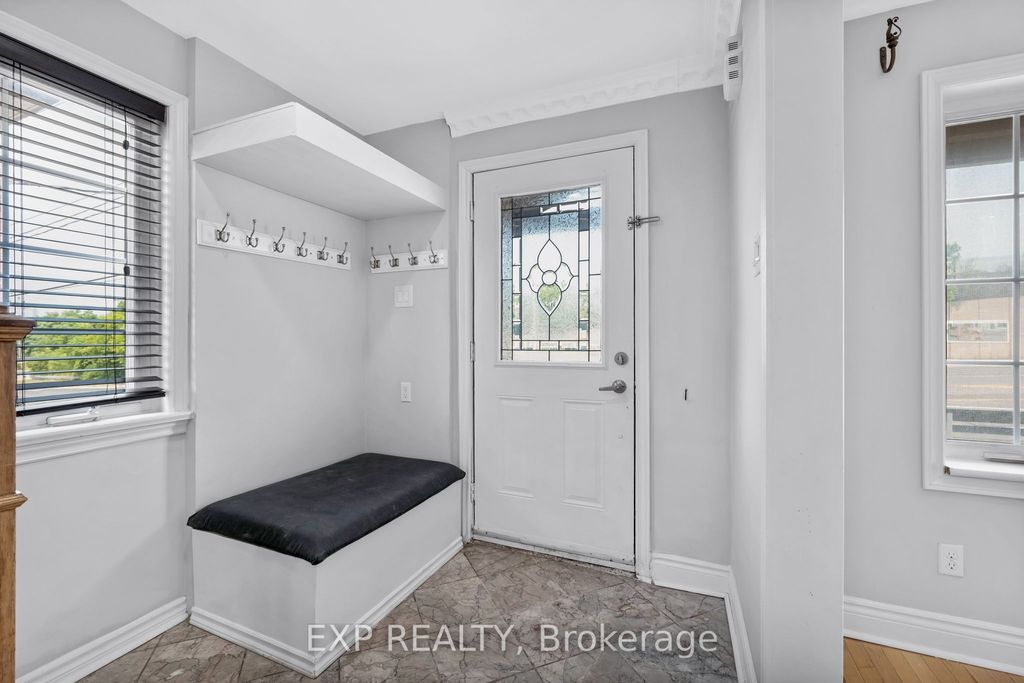 Photo of 722 Weston Road, Toronto, ON M6N 3R5 (MLS # W12411358)