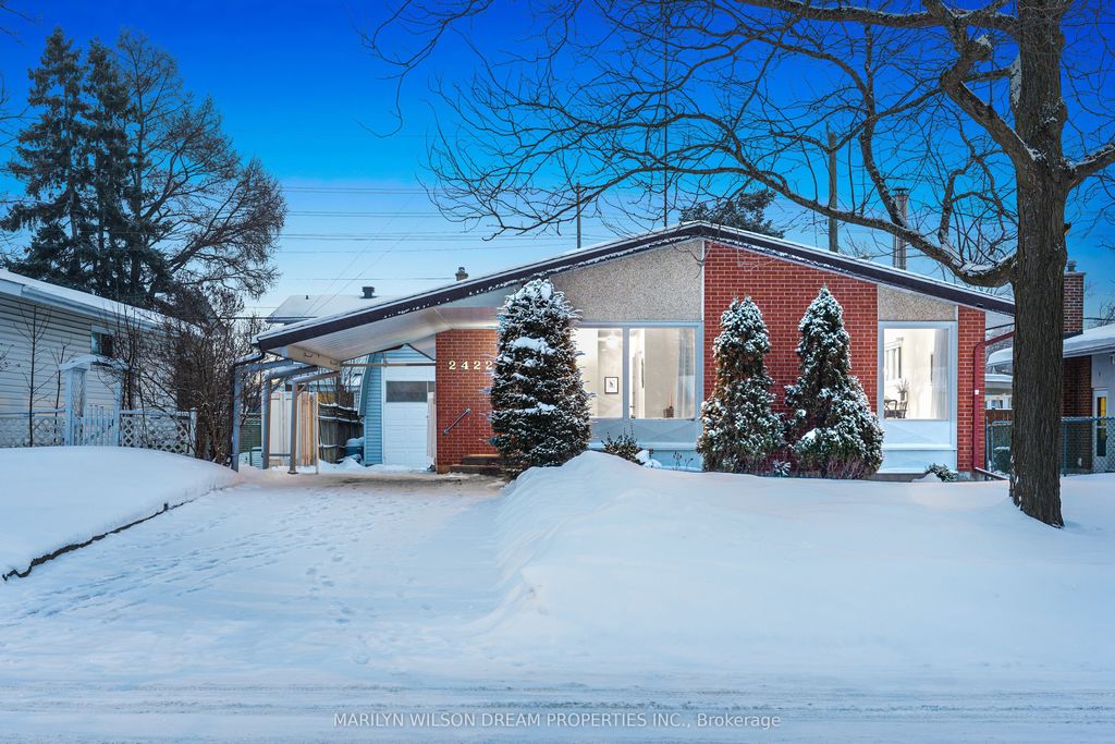Photo of 2422 Magnus Avenue, Elmvale Acres and Area, ON K1G 1J8 (MLS # X12999306)