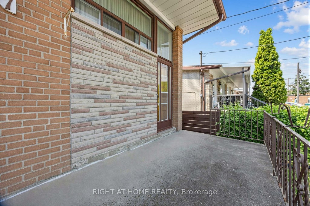 Photo of 7 Daystrom Drive, Toronto, ON M9M 2A8 (MLS # W13881640)