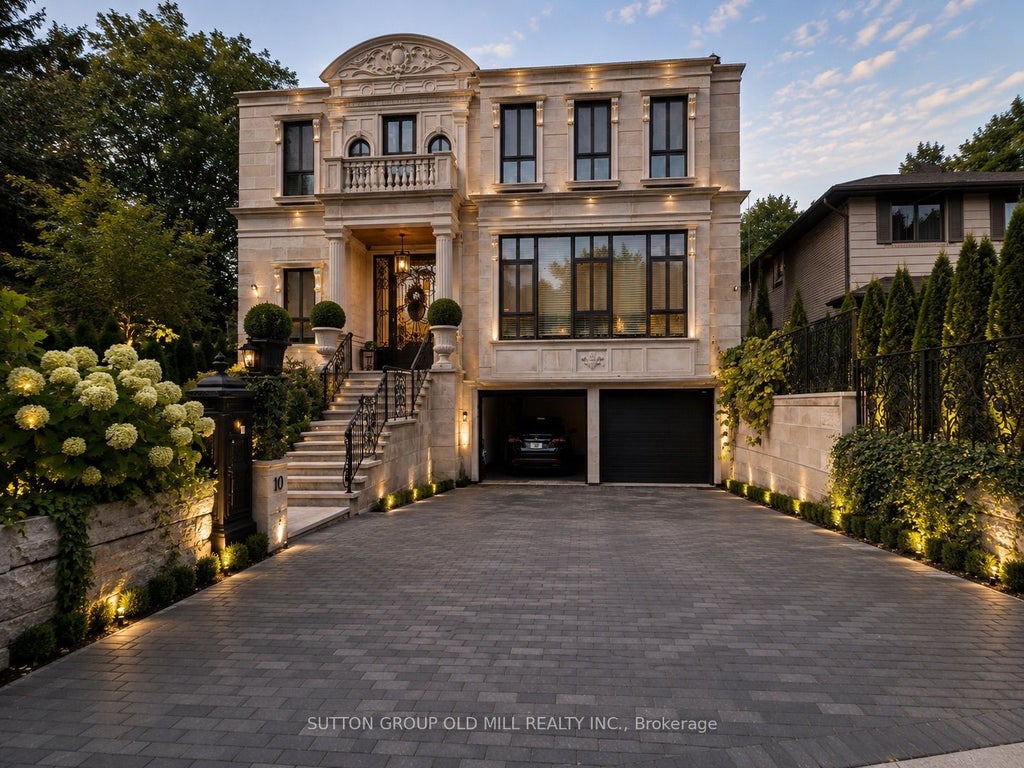 Photo of 10 Hillavon Drive, Toronto, ON M9B 2P5 (MLS # W13609694)