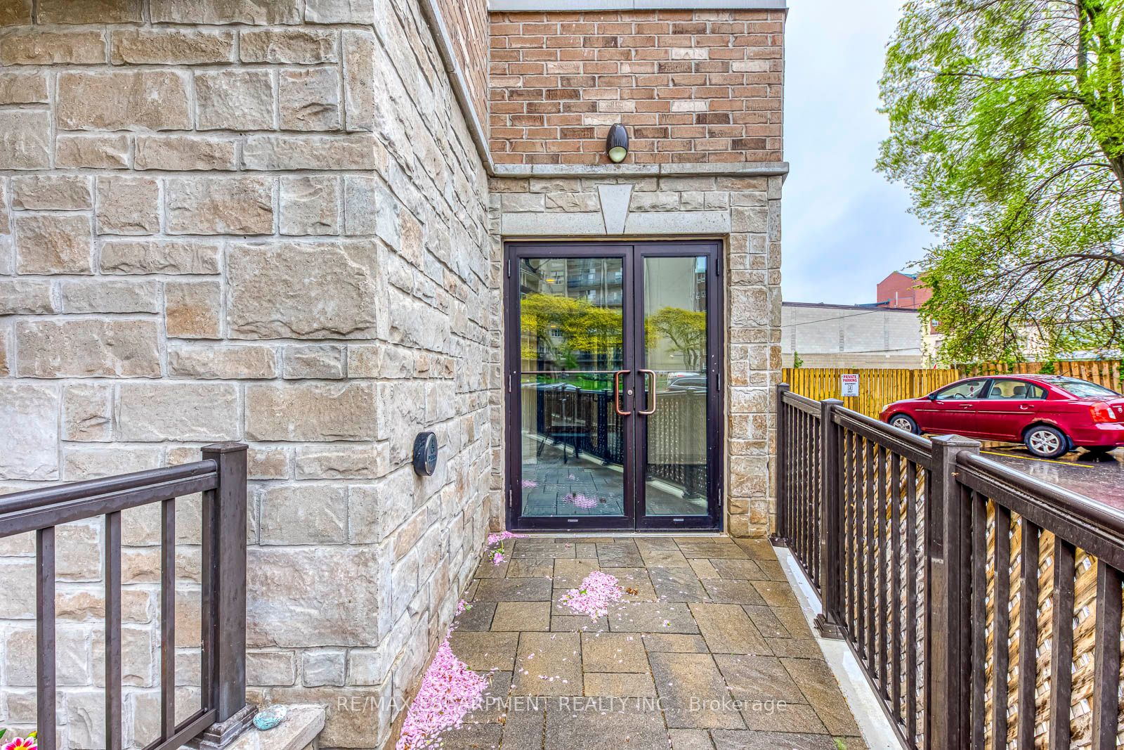 70 Stewart Street 401