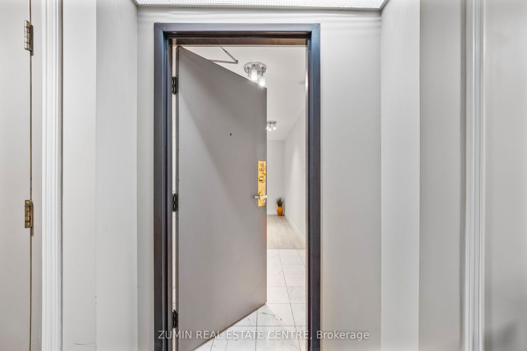 Photo of 30 Malta Avenue #1101, Brampton, ON L6V 4A4 (MLS # W12685498)