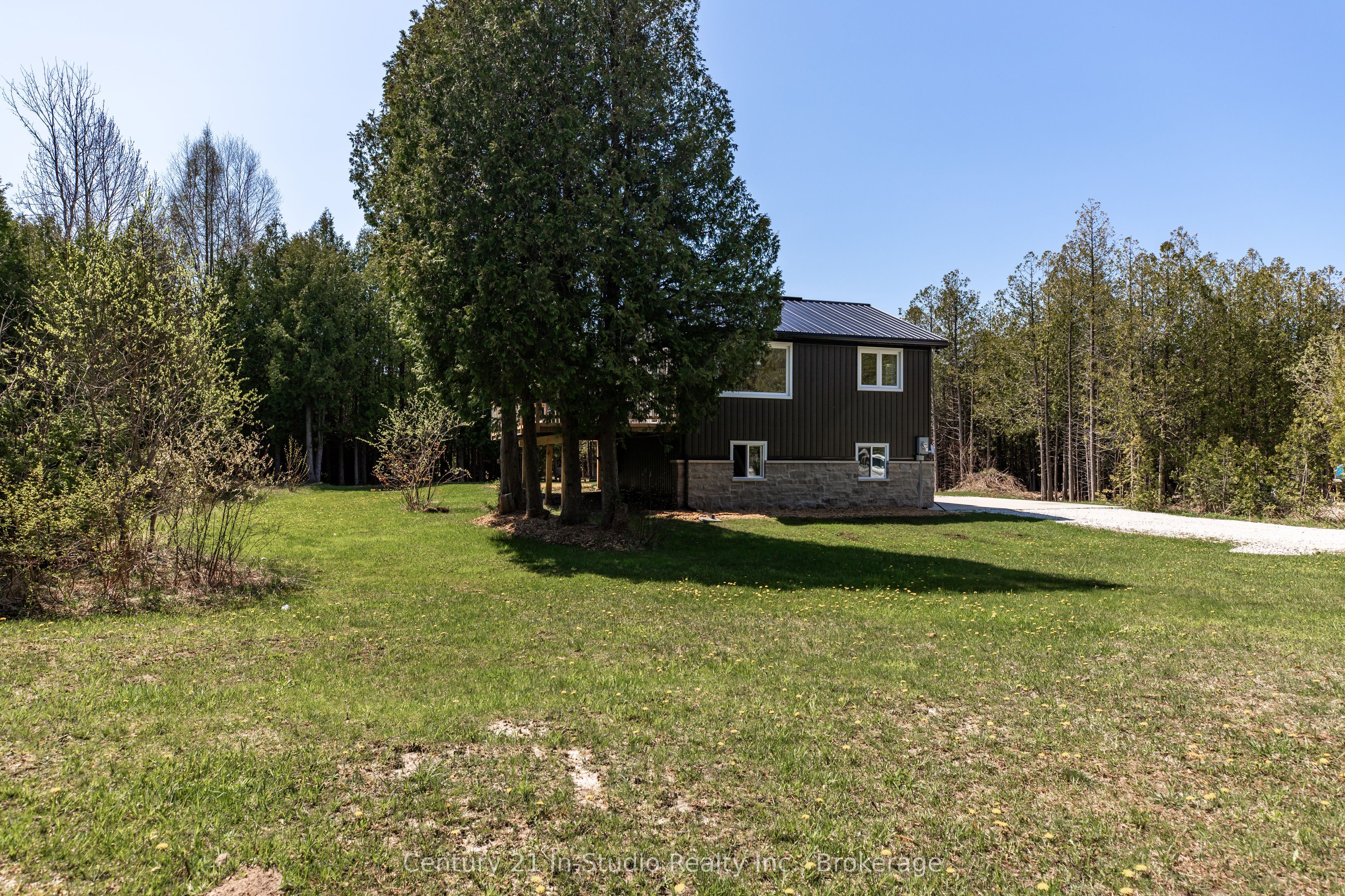 174 Oliphant Way