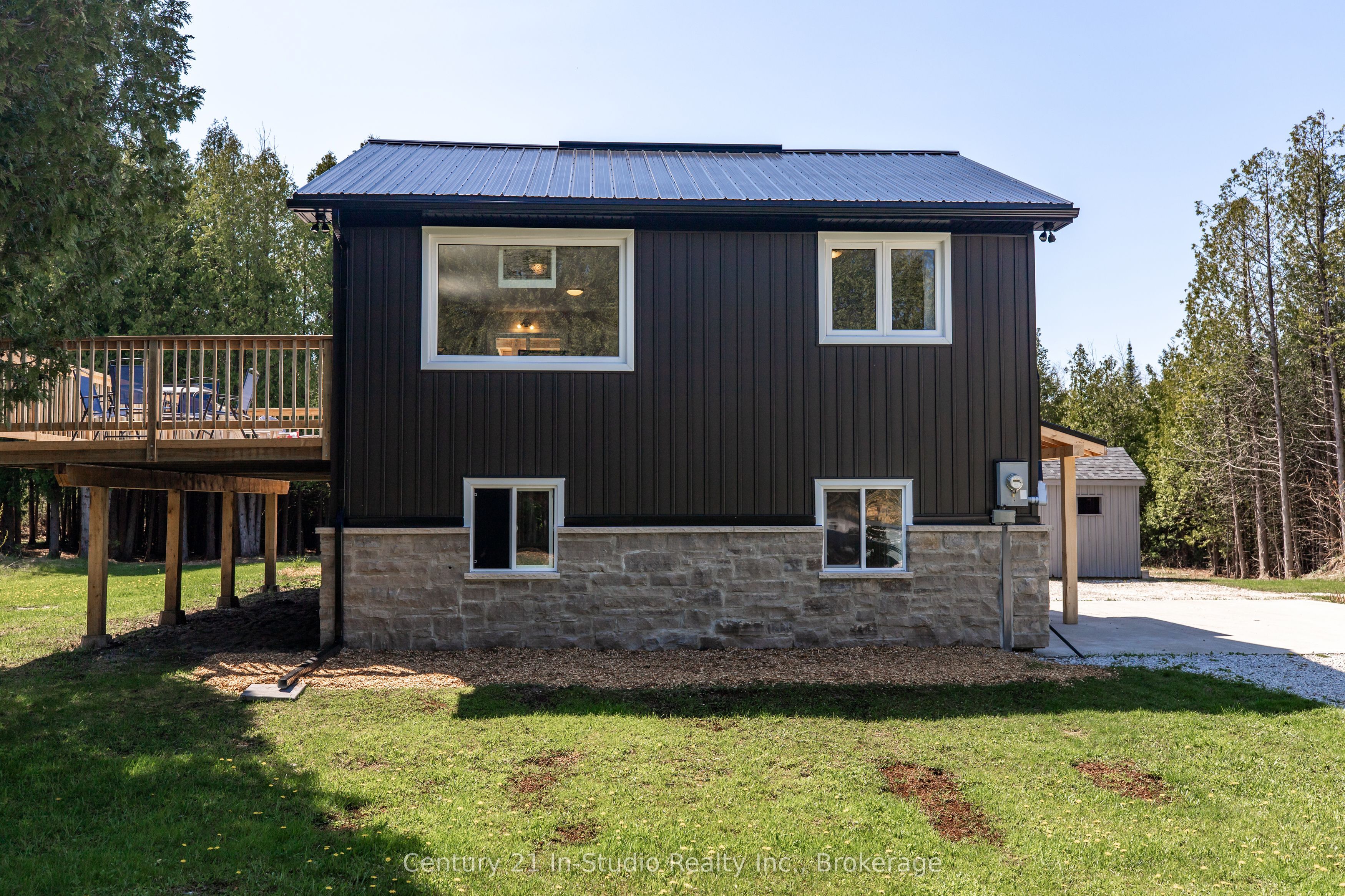 174 Oliphant Way