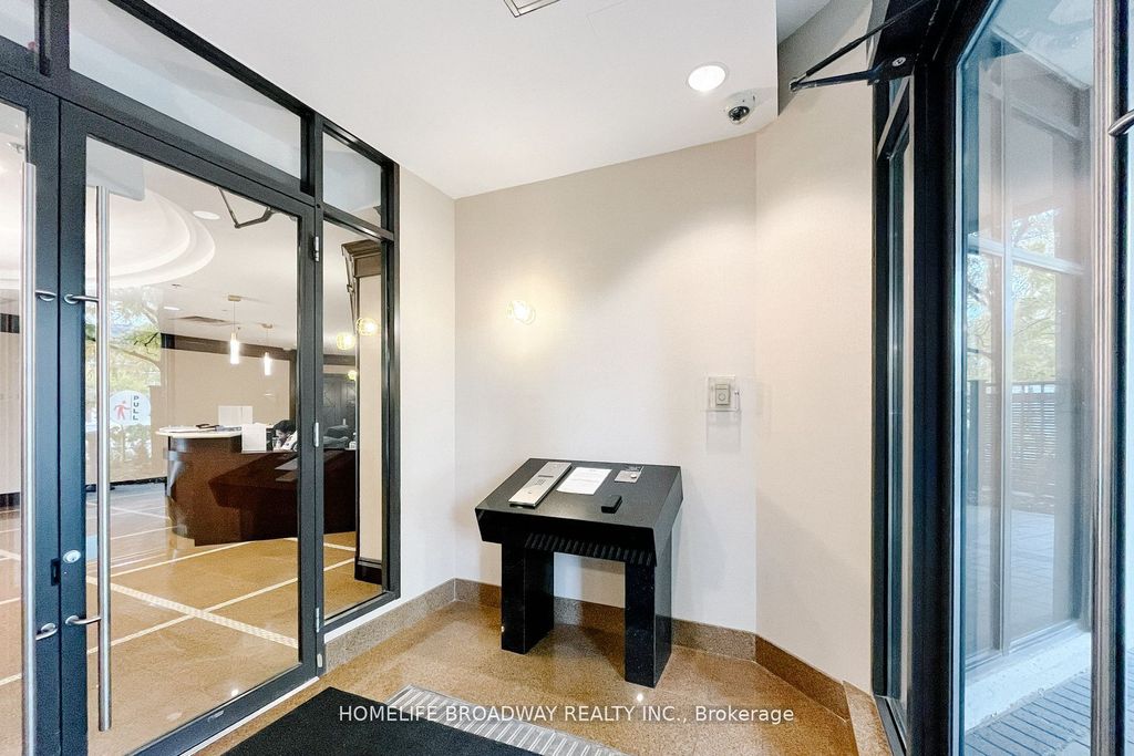 Photo of 18 Harding Boulevard #PH108, Richmond Hill, ON L4C 0T3 (MLS # N12740832)