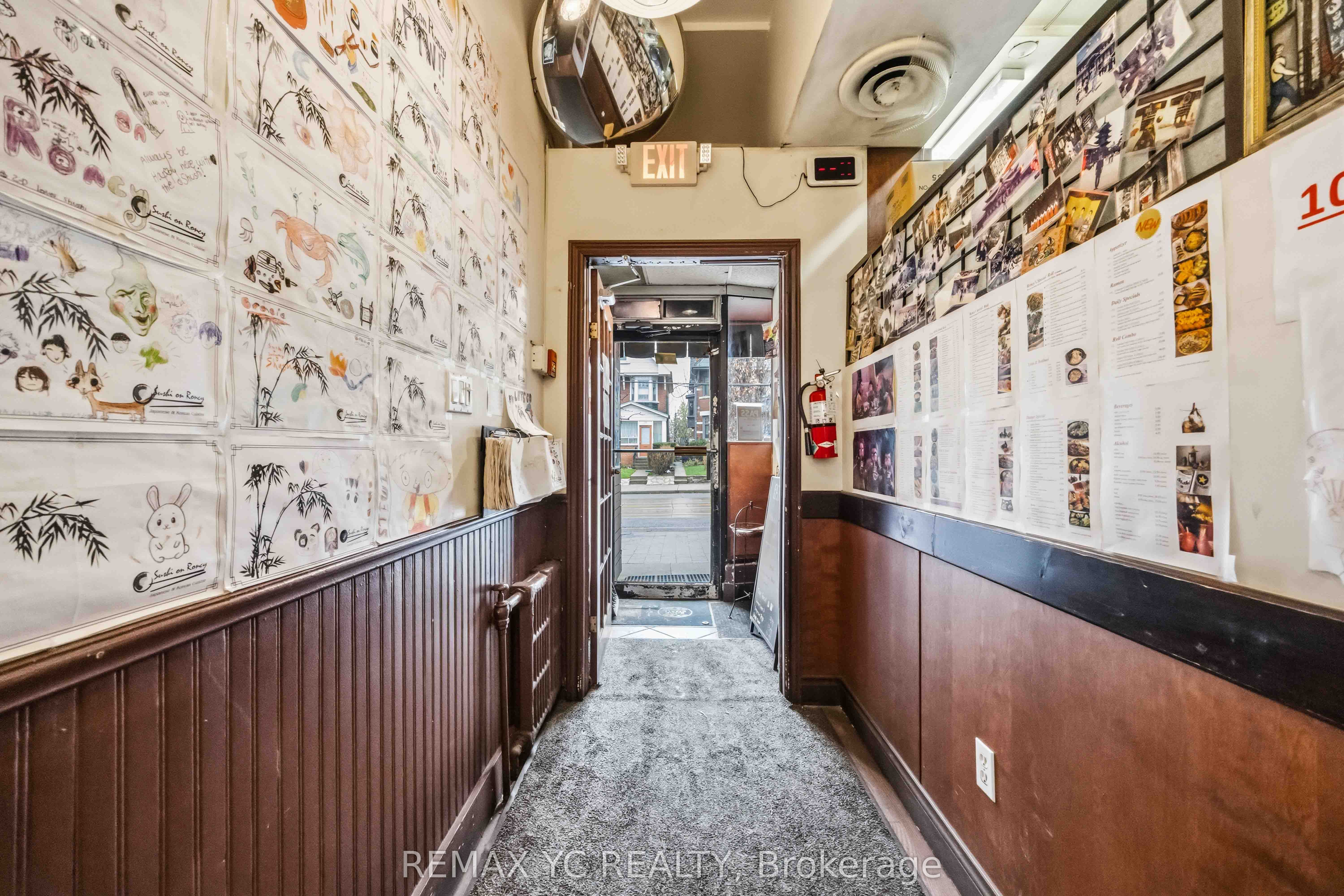 293 Roncesvalles Avenue