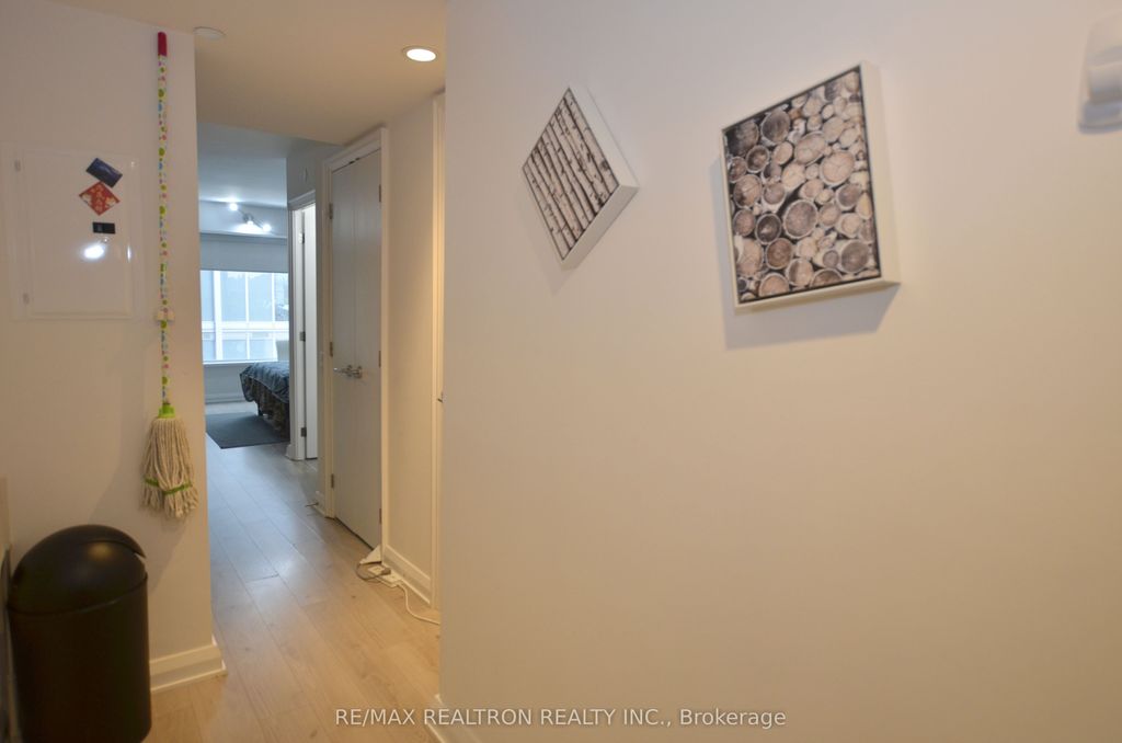 Photo of 155 Yorkville Avenue #713, Toronto, ON M5R 0B4 (MLS # C13167422)