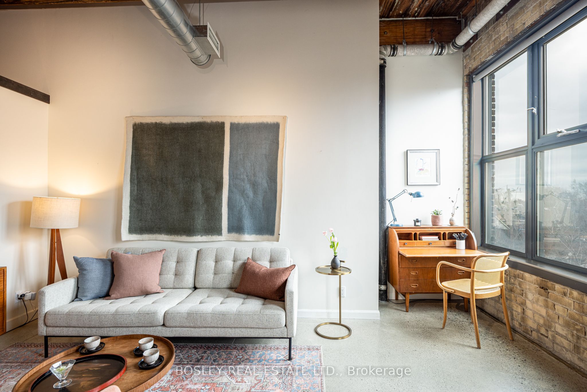 363 Sorauren Avenue 309