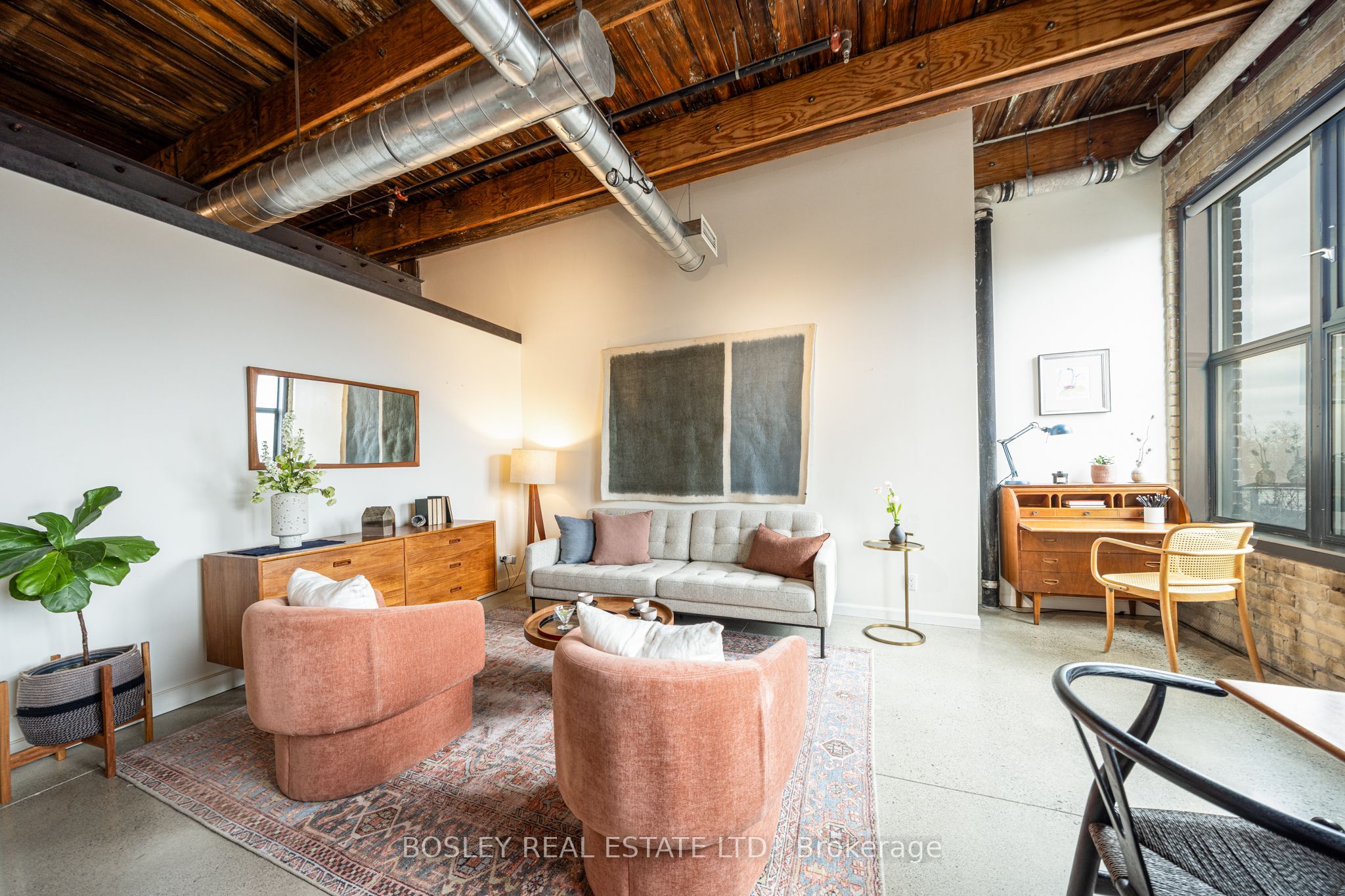 363 Sorauren Avenue 309