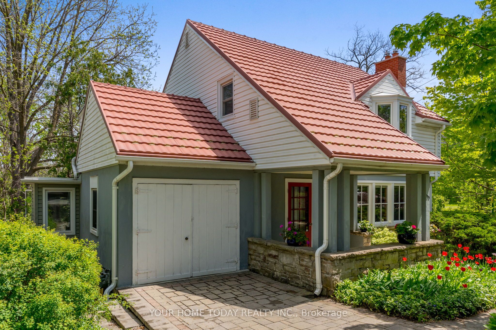 133 Main Street S