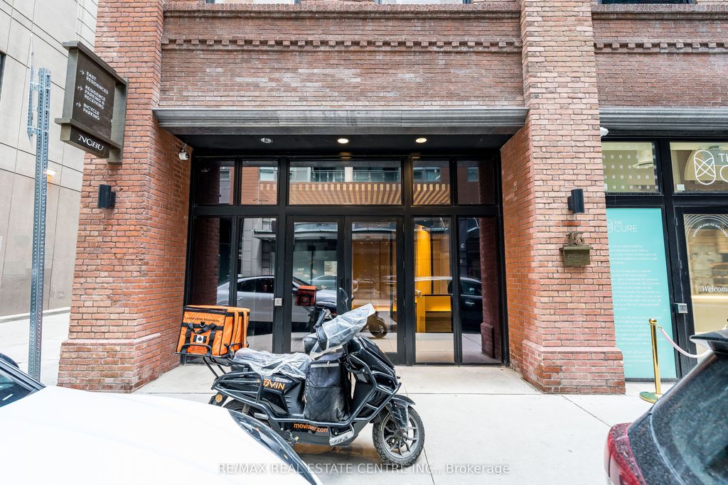 Photo of 15 Mercer Street #3504, Toronto, ON M5V 1H2 (MLS # C12882548)