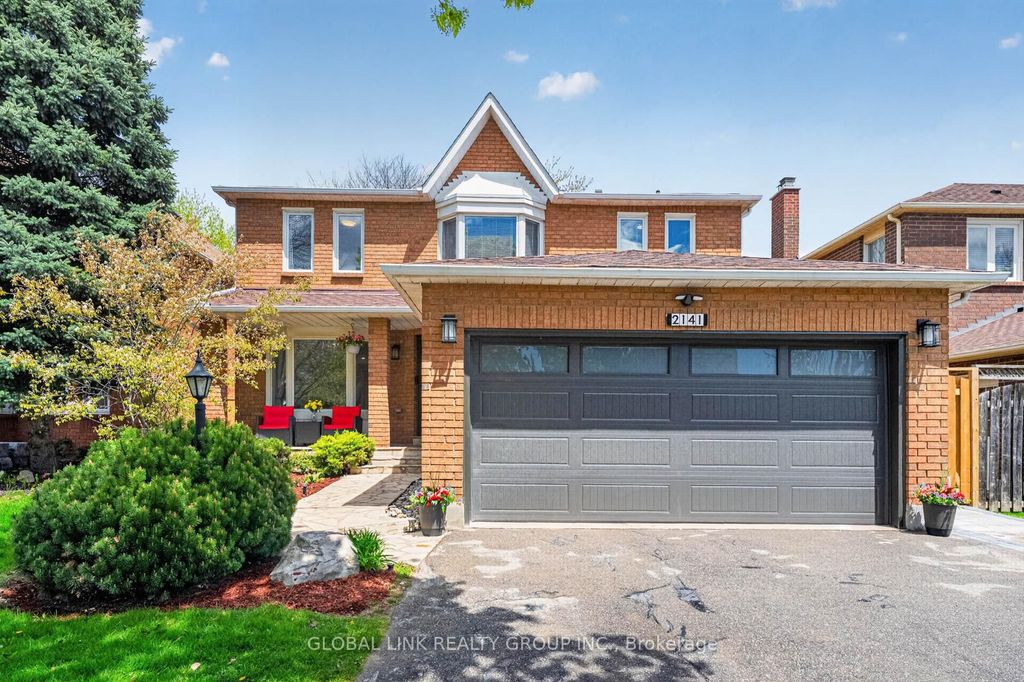 Photo of 2141 Galena Crescent, Oakville, ON L6H 4B1 (MLS # W13140384)