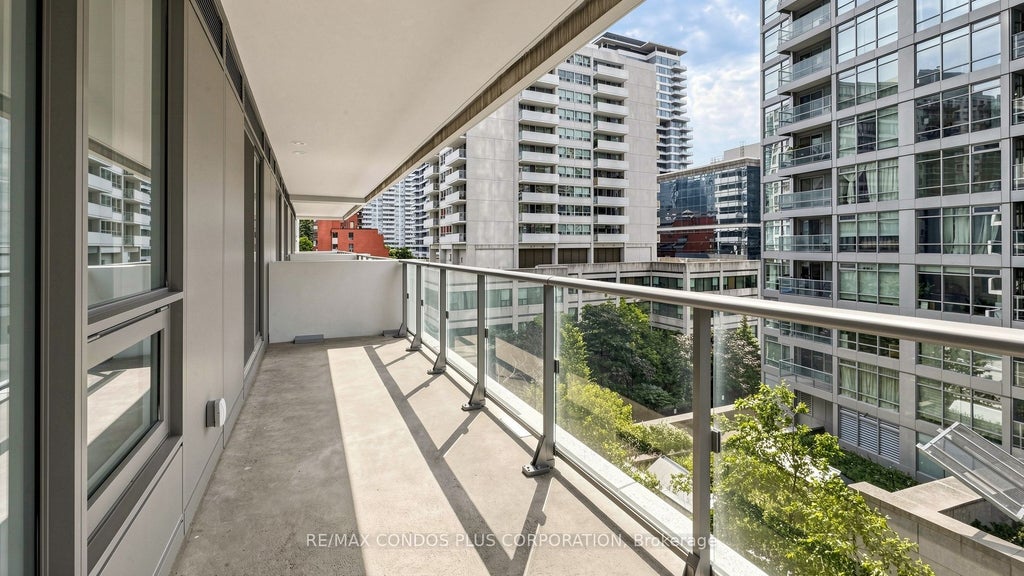 Photo of 2221 Yonge Street #506, Toronto, ON M4S 0B8 (MLS # C13874082)