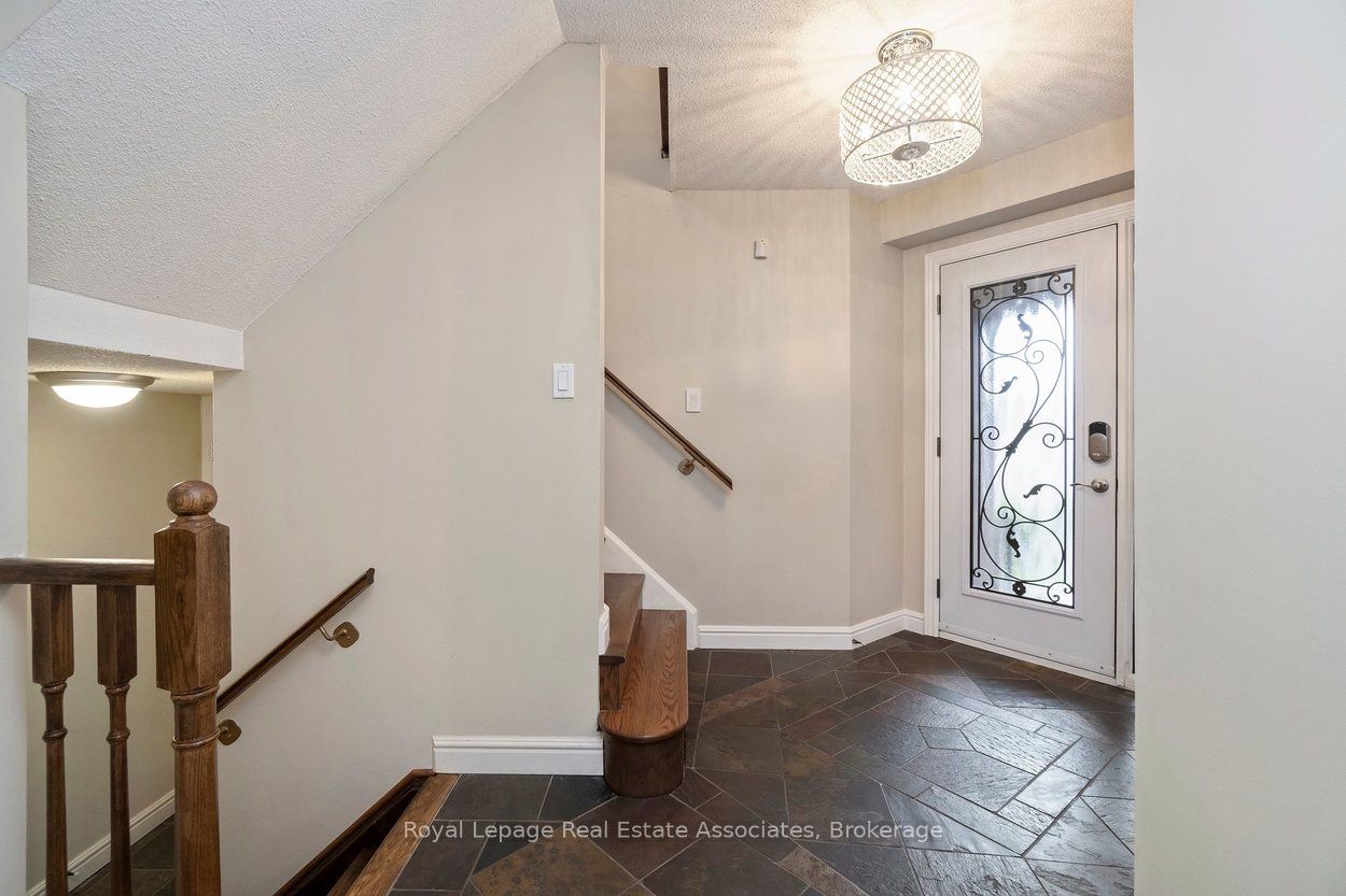 7321 Sandhurst Drive