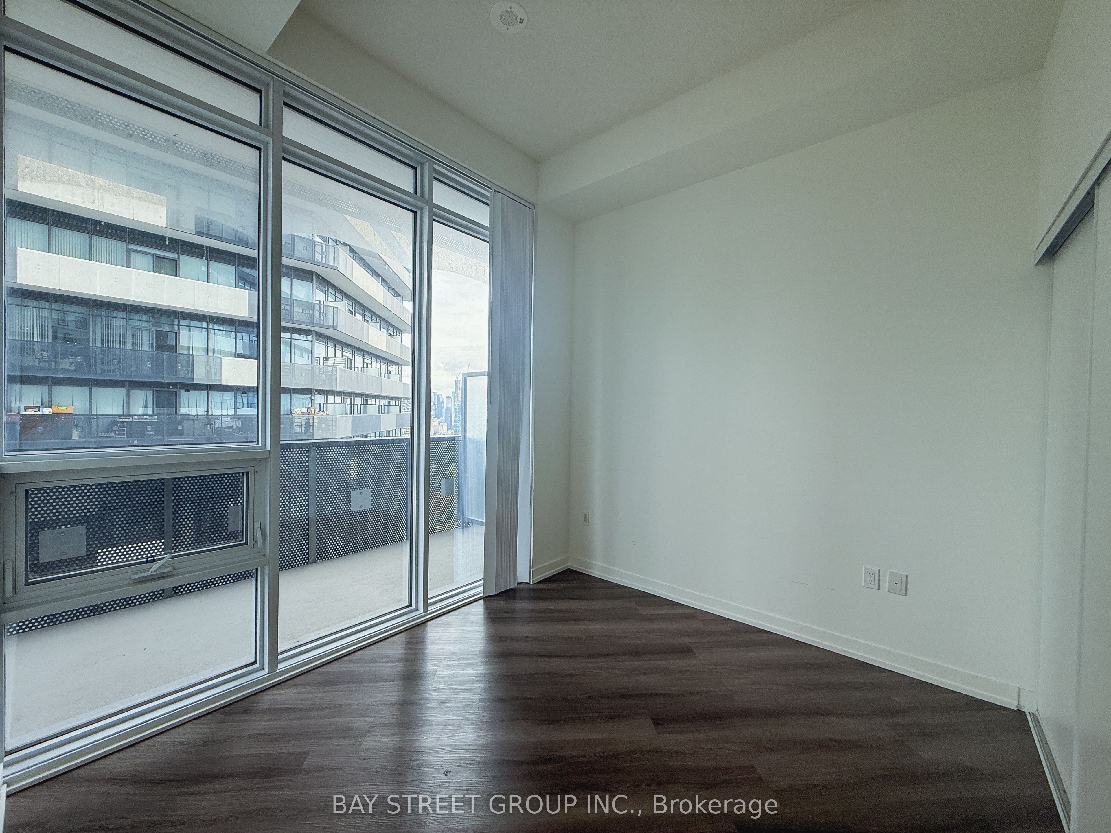 138 Downes Street 4909