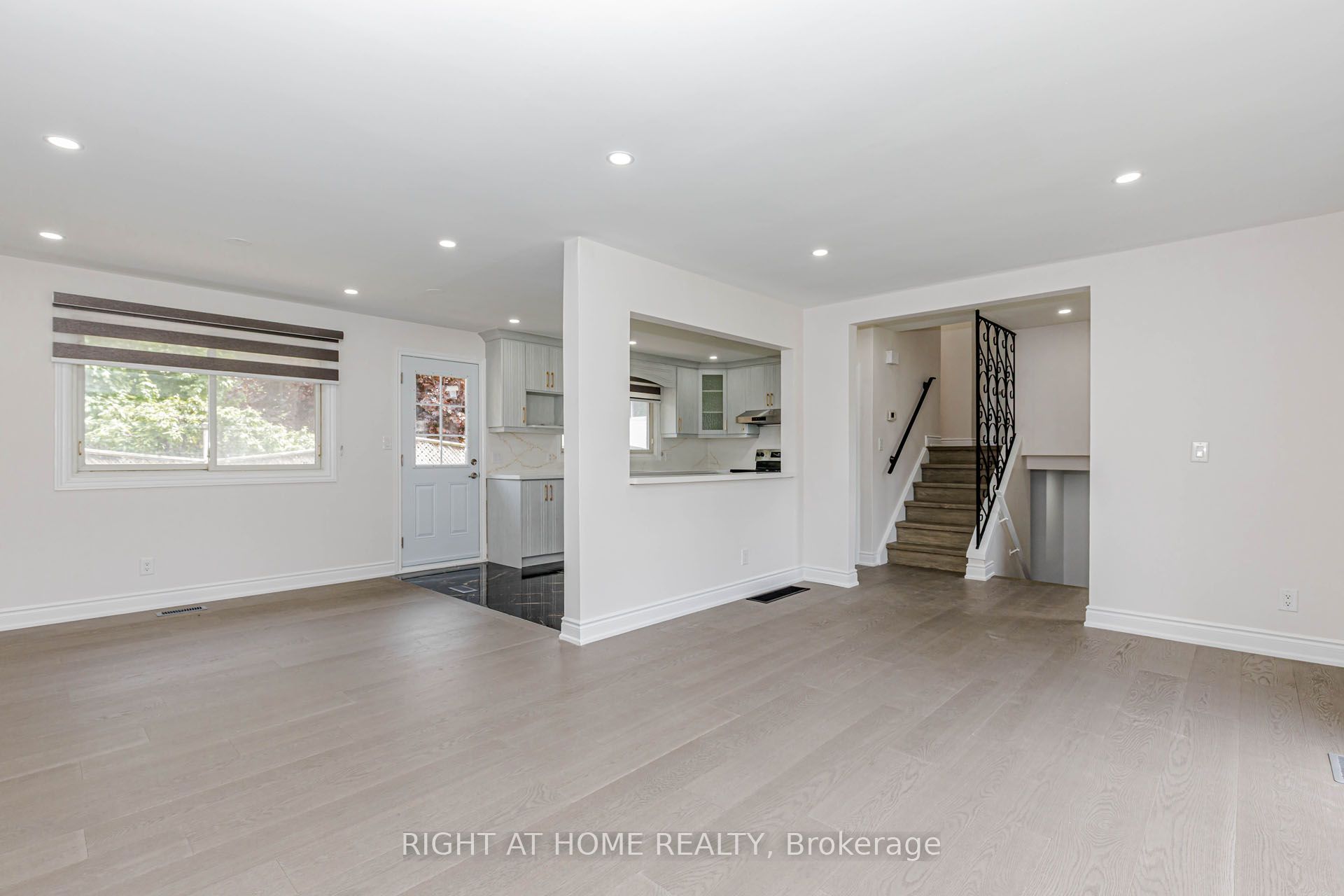 5154 New Street UPPER