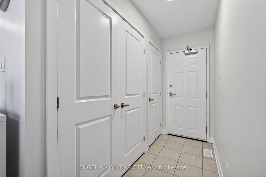 Photo of 192 Forward Avenue #A, West Centre Town, ON K1Y 4H2 (MLS # X13062718)