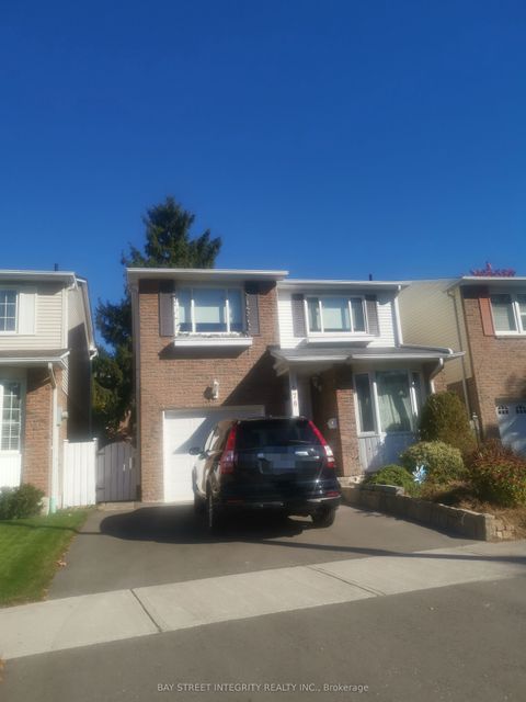 976 Raintree Lane Mississauga ON L5H 3Y6