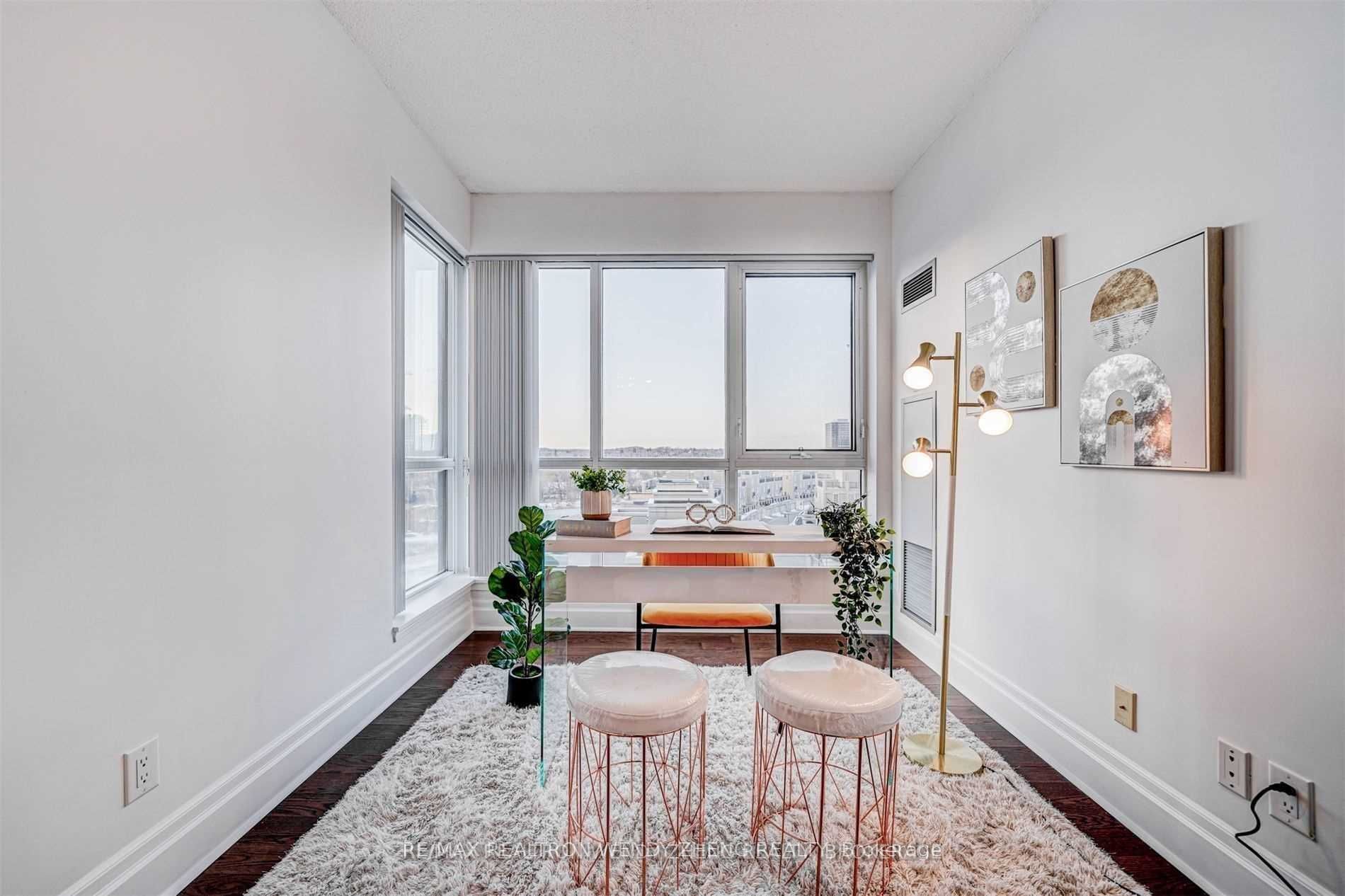 1 Upper Duke Crescent 609
