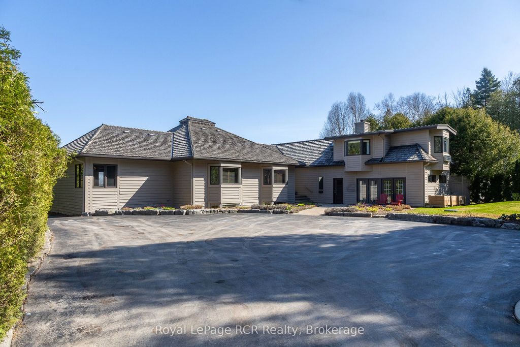 Photo of 139 South Shores Road, Grey Highlands, ON N0C 1E0 (MLS # X13042274)