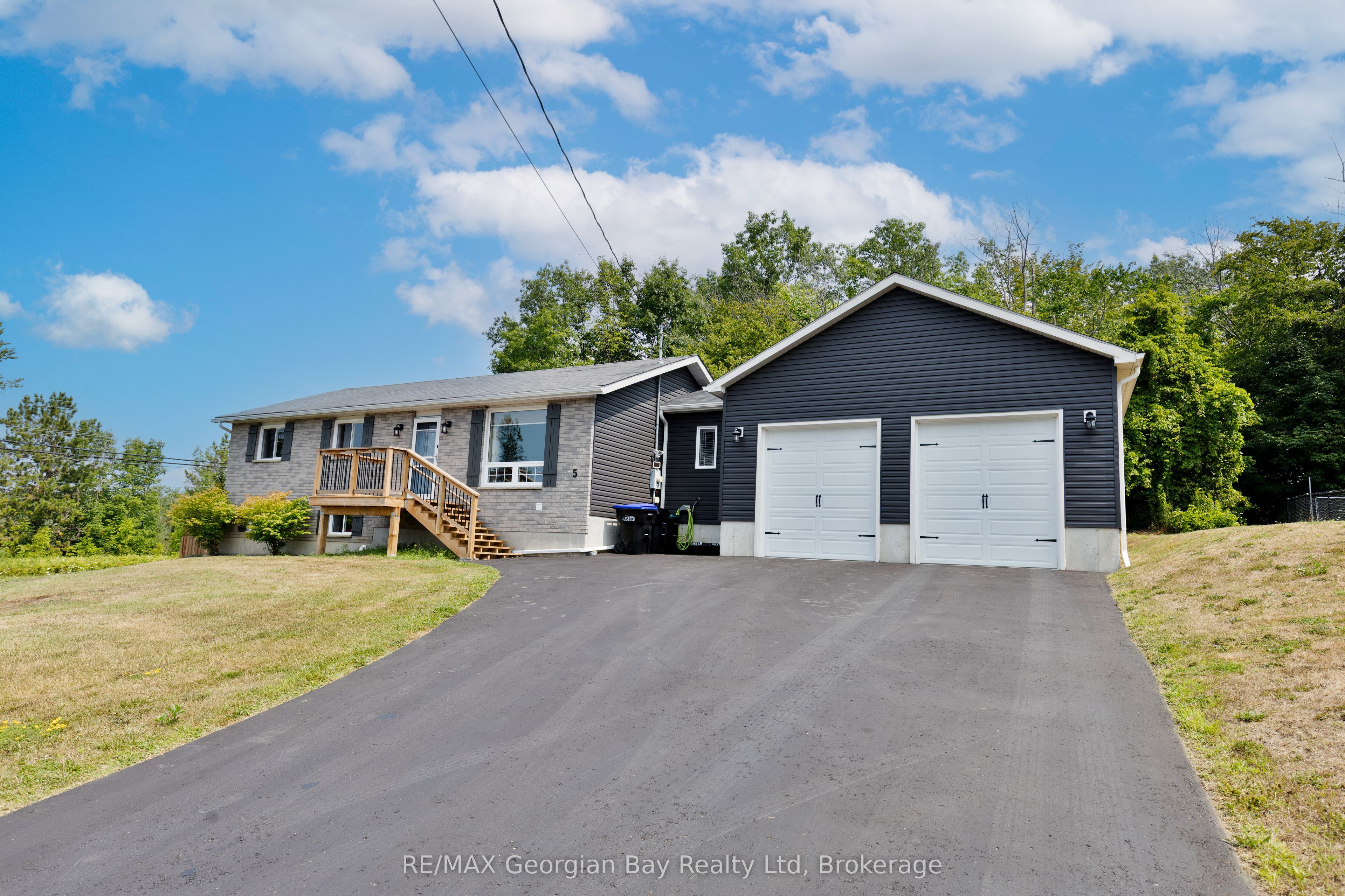 5 Easton Avenue