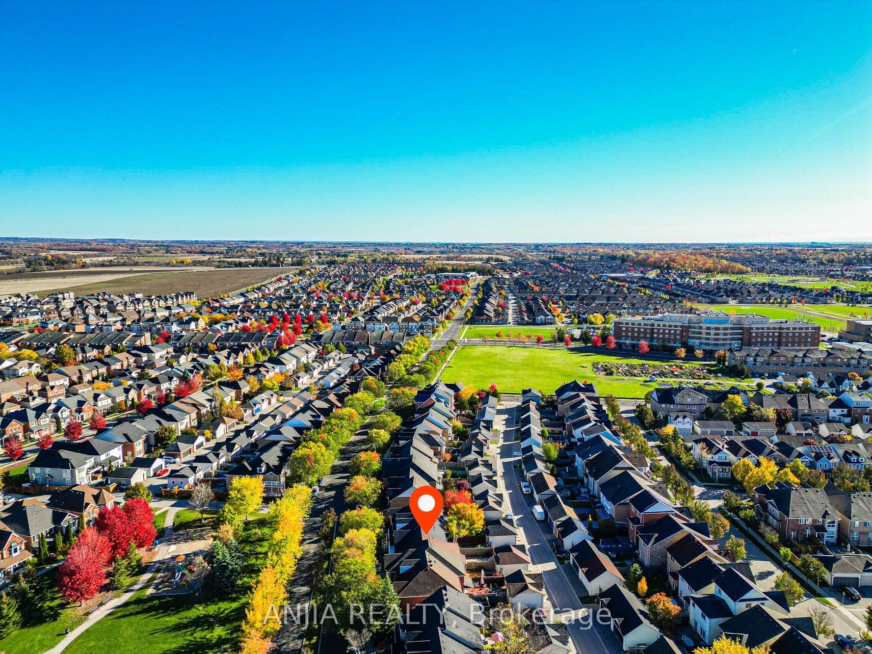 81 White's Hill Avenue