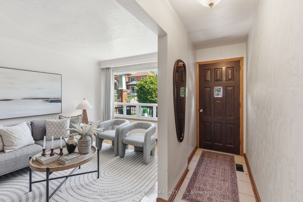 Photo of 152 MCROBERTS Avenue, Toronto, ON M6E 4P5 (MLS # W13092816)