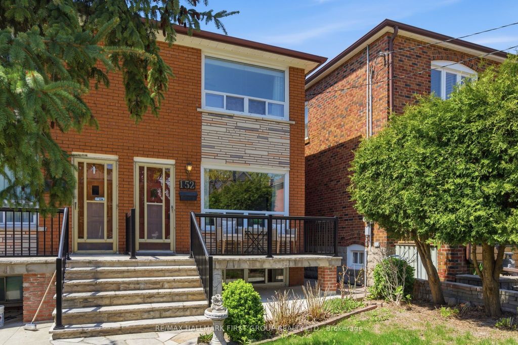 Photo of 152 MCROBERTS Avenue, Toronto, ON M6E 4P5 (MLS # W13092816)