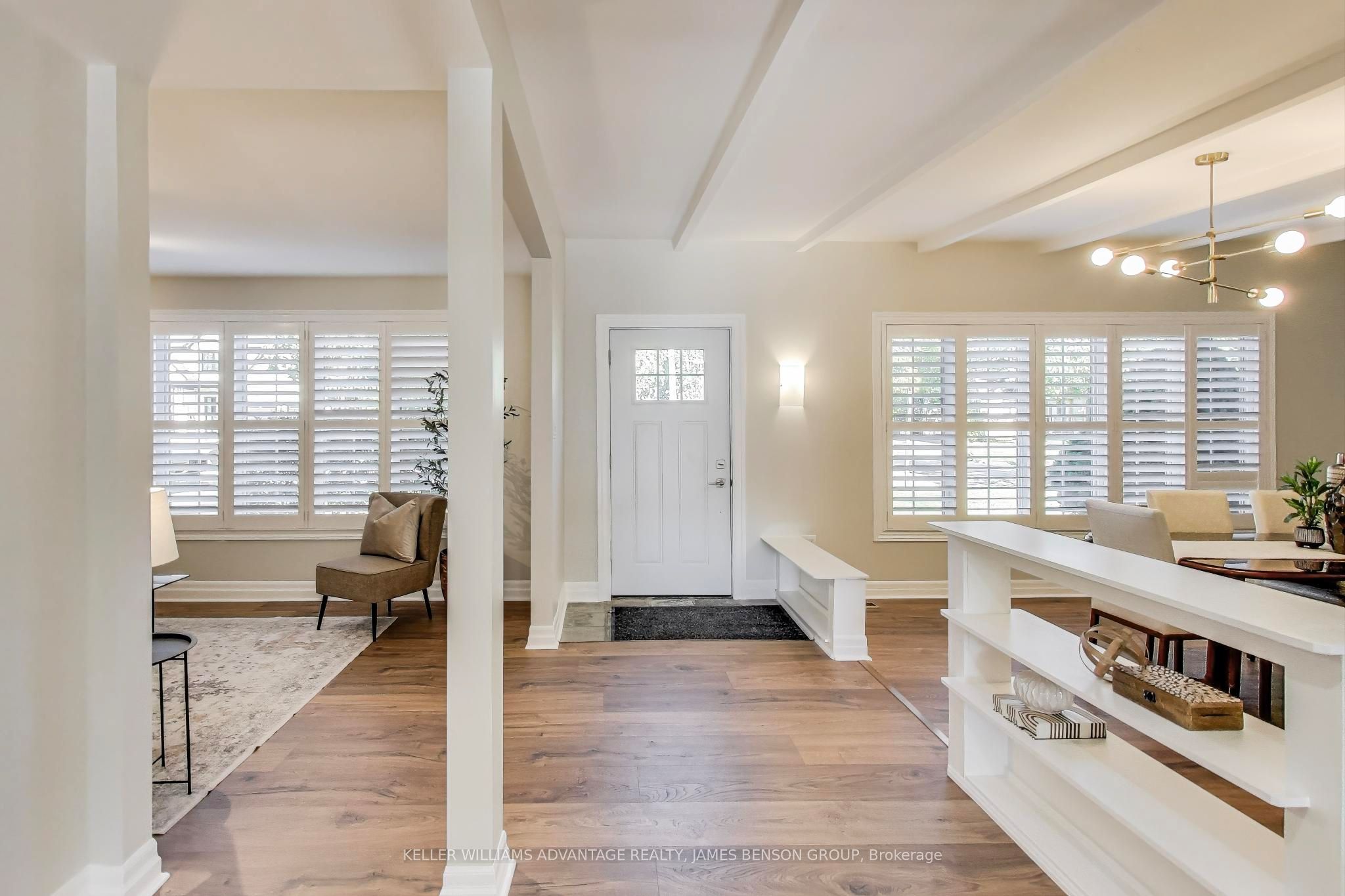 1188 Mineola Gardens