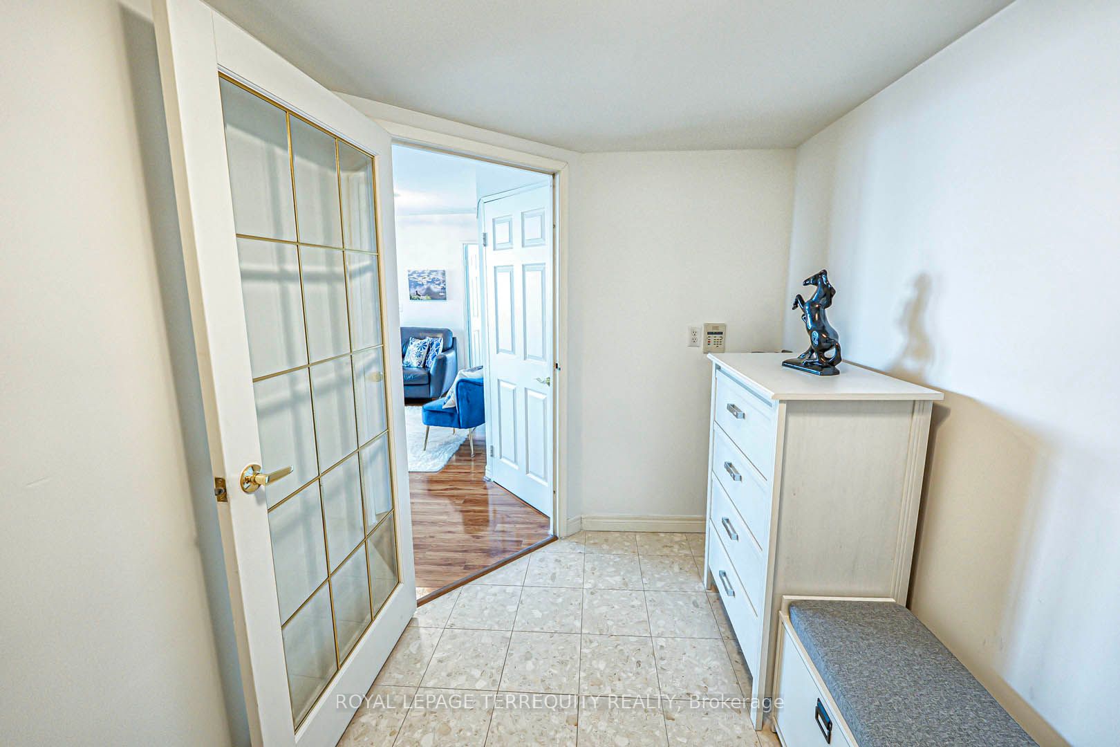 23 Hollywood Avenue 3308