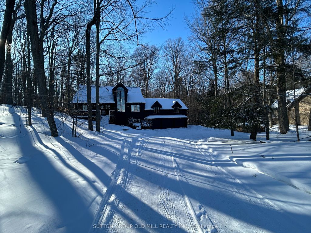 Photo of 30 Big Tree Circle, Mulmur, ON L9V 3M3 (MLS # X12504466)