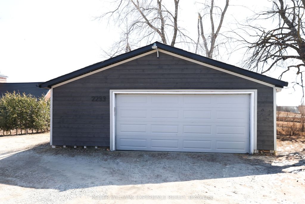 Photo of 2233 4th Line, Innisfil, ON L0L 1K0 (MLS # N12457876)