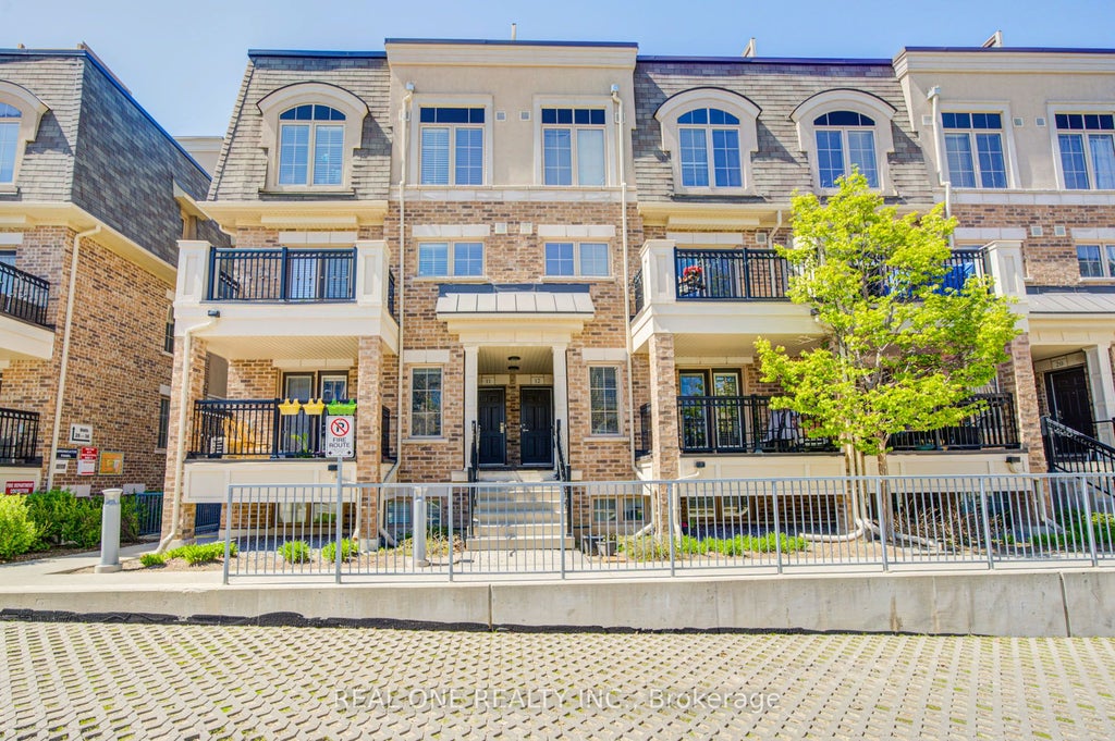 Photo of 2441 Greenwich Drive #14, Oakville, ON L6M 0S3 (MLS # W13831294)
