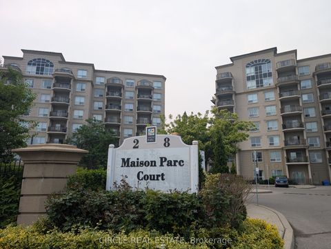 8 Maison Parc Court 505 Vaughan ON L4J 9K5
