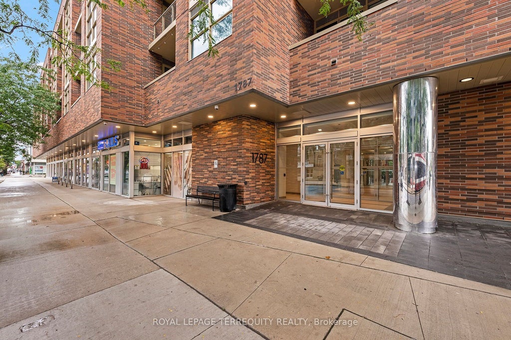 Photo of 1787 St Clair Avenue W #804, Toronto, ON M6N 0B7 (MLS # W13735178)
