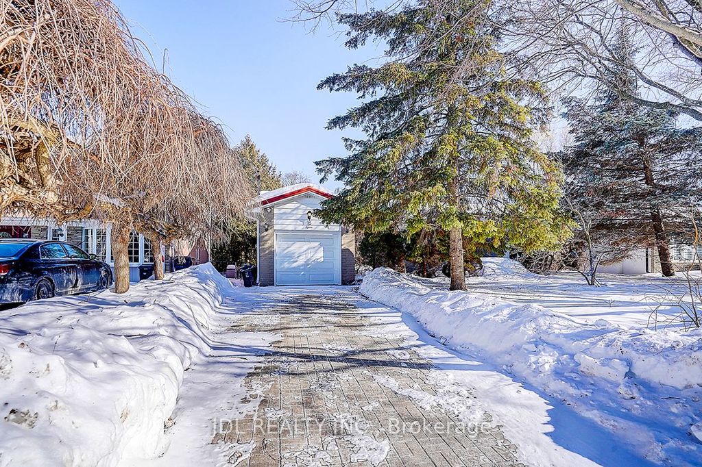 Photo of 15 Crossburn Drive, Toronto, ON M3B 2Z3 (MLS # C13000366)