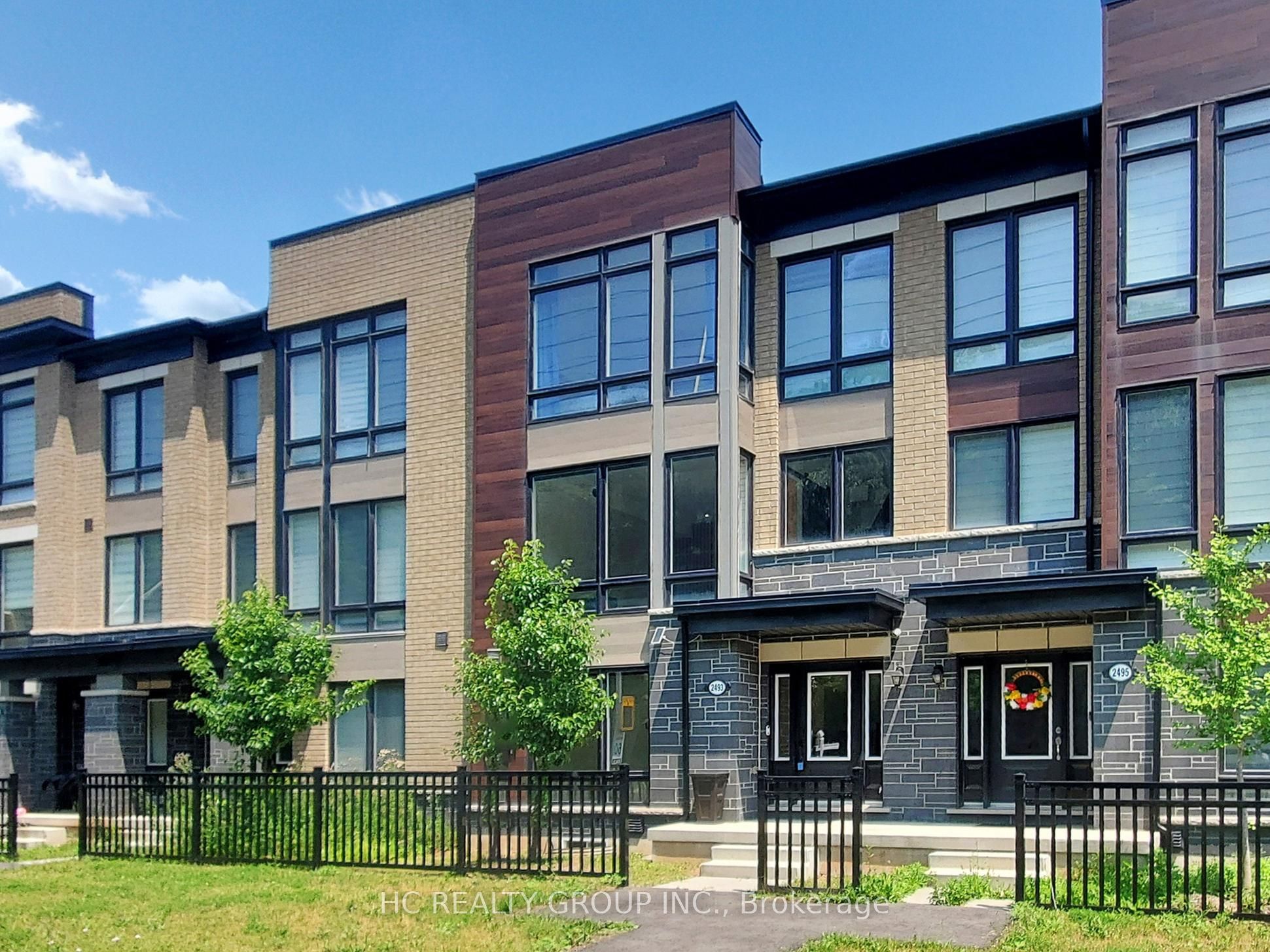 2493 Badger Crescent