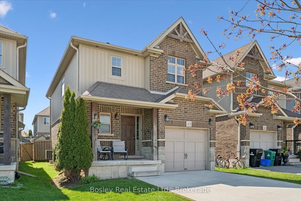 Photo of 43 Captain McCallum Drive, Wilmot, ON N3A 0B6 (MLS # X13093820)