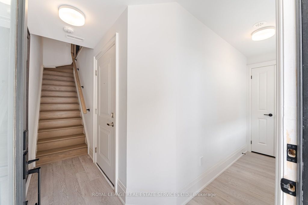 Photo of 15 Lunar Crescent #78, Mississauga, ON L5M 2R6 (MLS # W12710244)