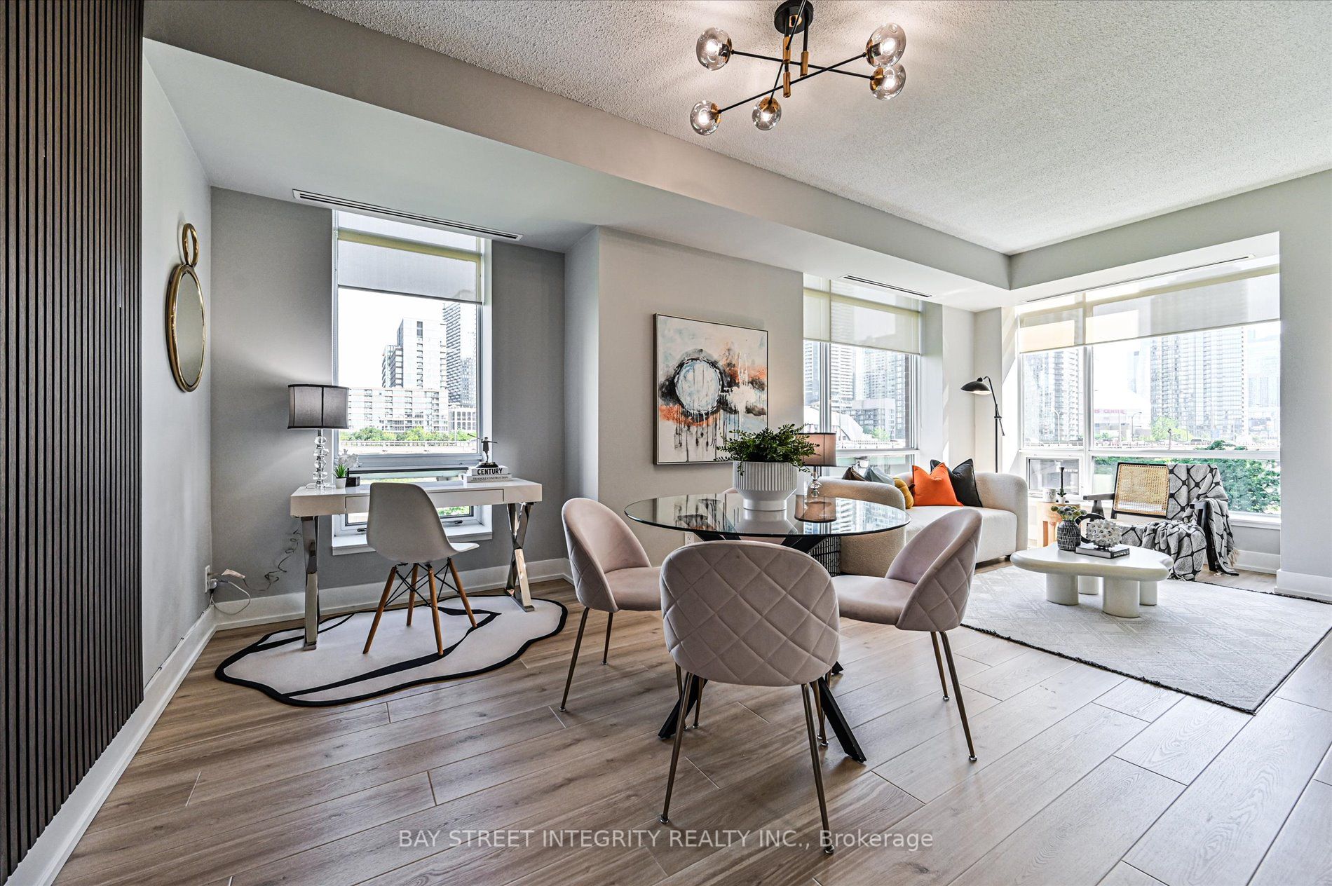 500 Queens Quay W 512W