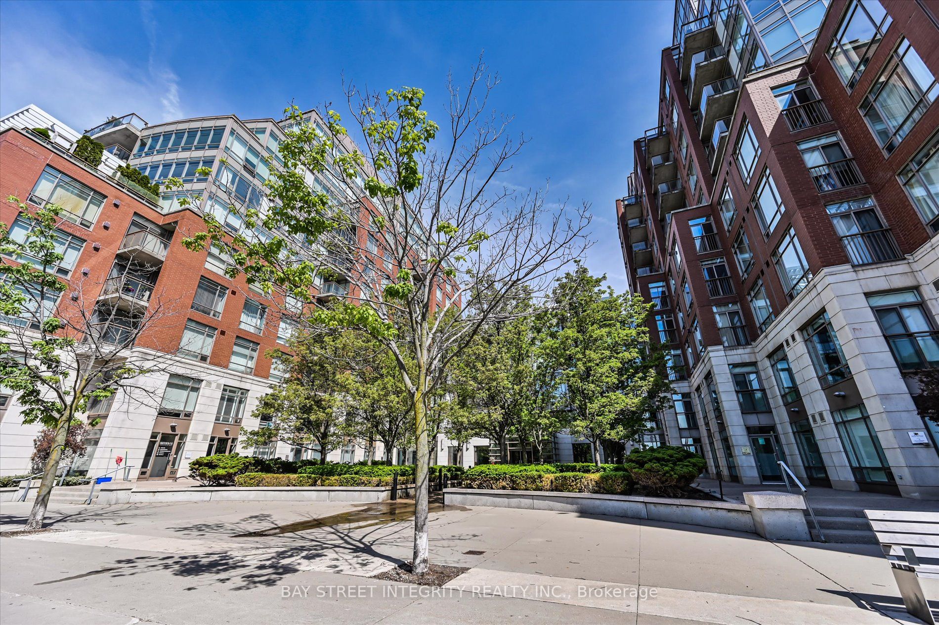 500 Queens Quay W 512W