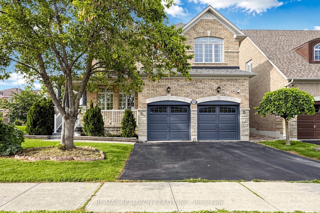 Photo of 184 Ivy Glen Drive, Vaughan, ON L6A 0P1 (MLS # N13778308)
