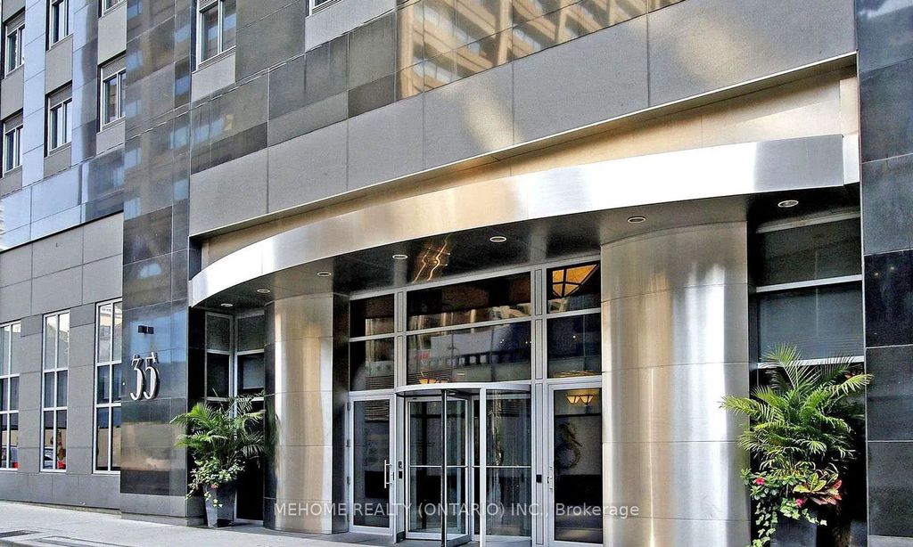 Photo of 35 Balmuto Street #3010, Toronto, ON M4Y 0A3 (MLS # C12430865)