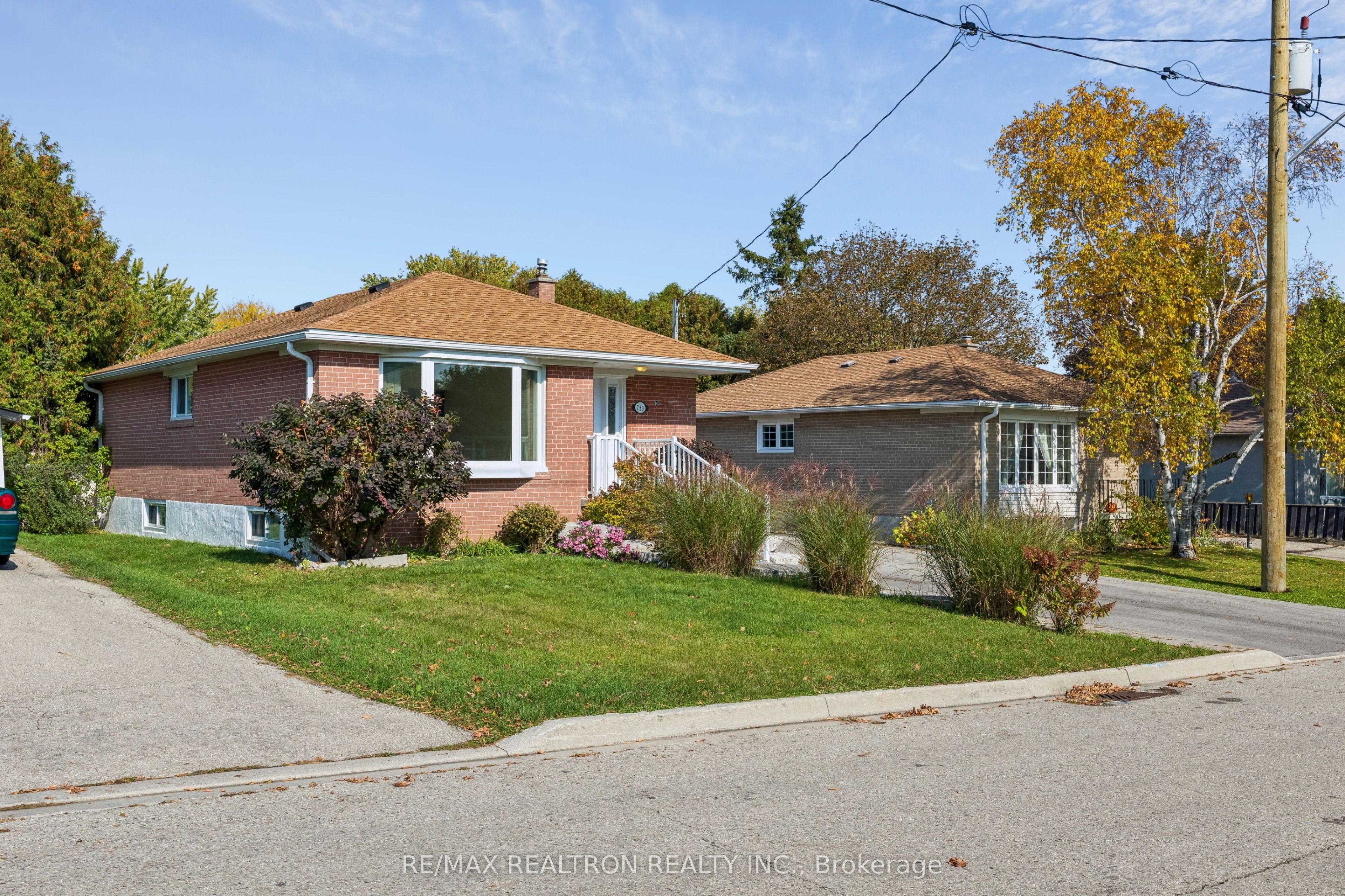 253 Silverbirch Drive