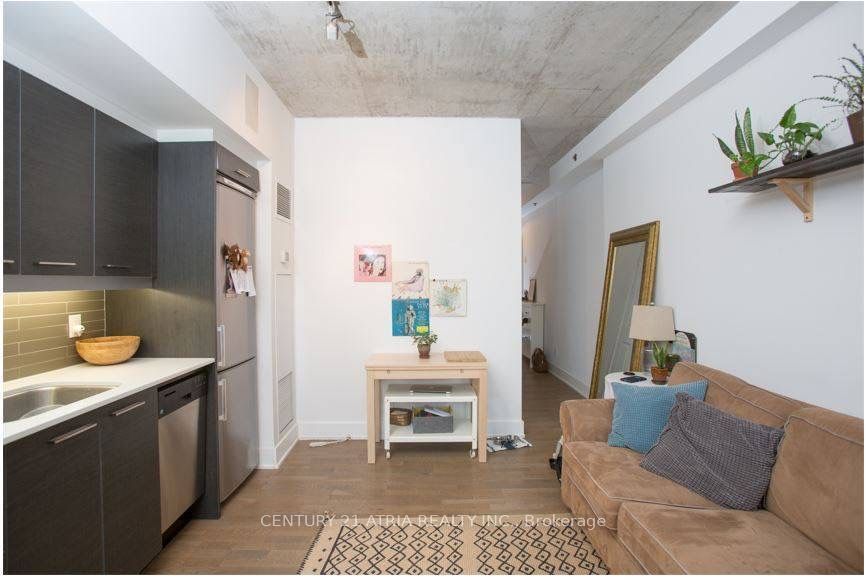 630 Queen Street 204