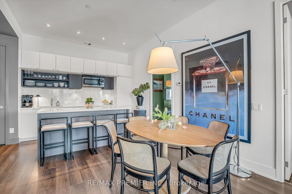 Photo of 111 St. Clair Avenue W #607, Toronto, ON M4V 1N5 (MLS # C12764346)