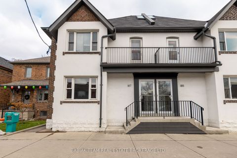 187 Jane Street 2 Toronto ON M6S 3Y8