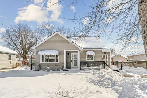 Property photo of 4120 wellington street, niagara falls, ON l2g 6l7